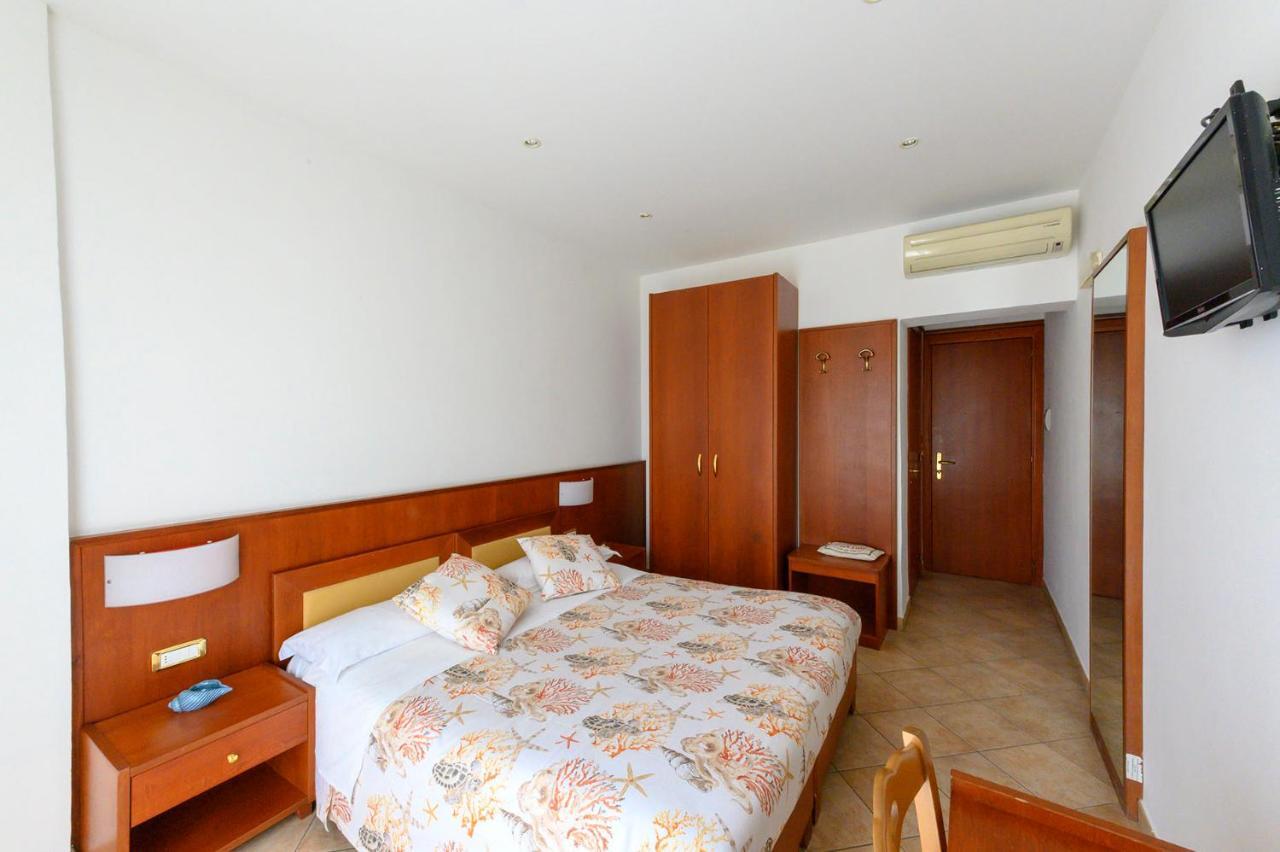 B&B Anna Lungomare Agropoli Exterior foto